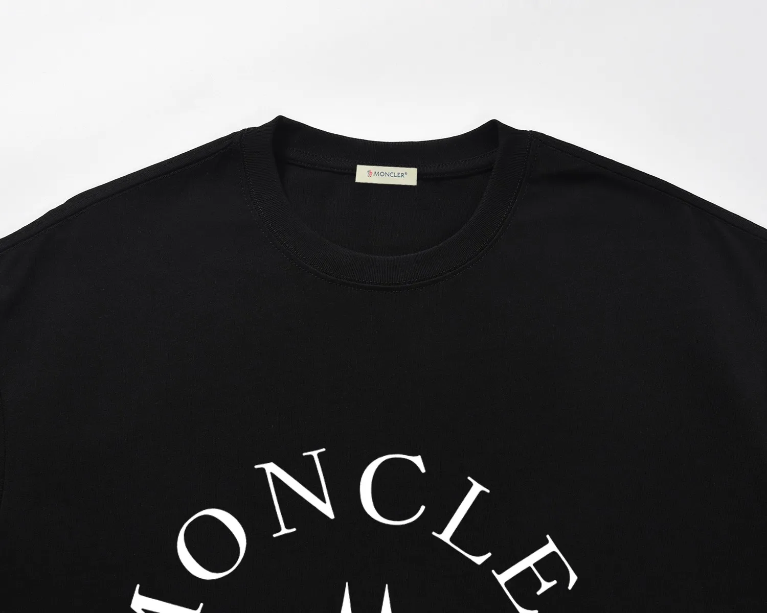 《 Quality》 MONCLER MC Same Style T 2024 New Arrival 260 Versatile ：Black White Sizes： S M L XL XXL